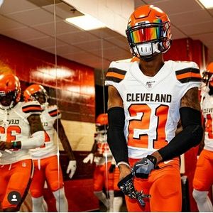 Meet your Posher, Ledell